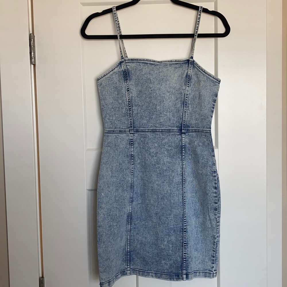 Pre-owned H&M Jean Dress